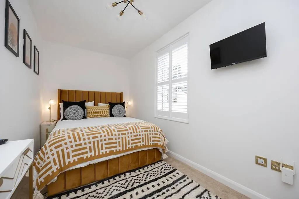 Stunning Modern Space In Hove & Free Parking