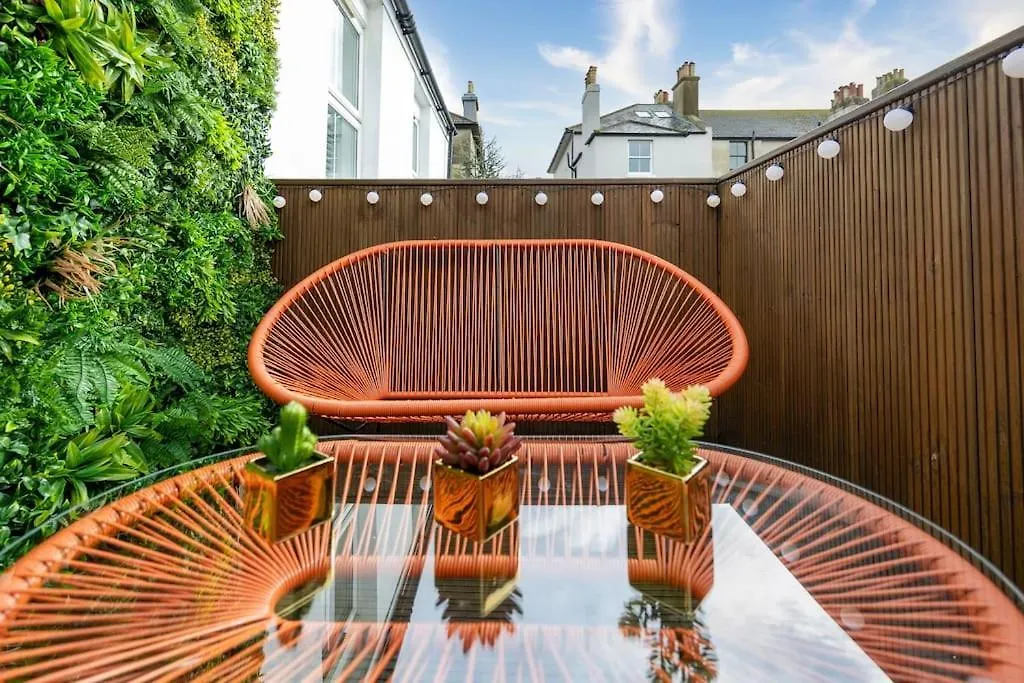 Apartmán Stunning Modern Space In Hove & Free Parking Velká Británie